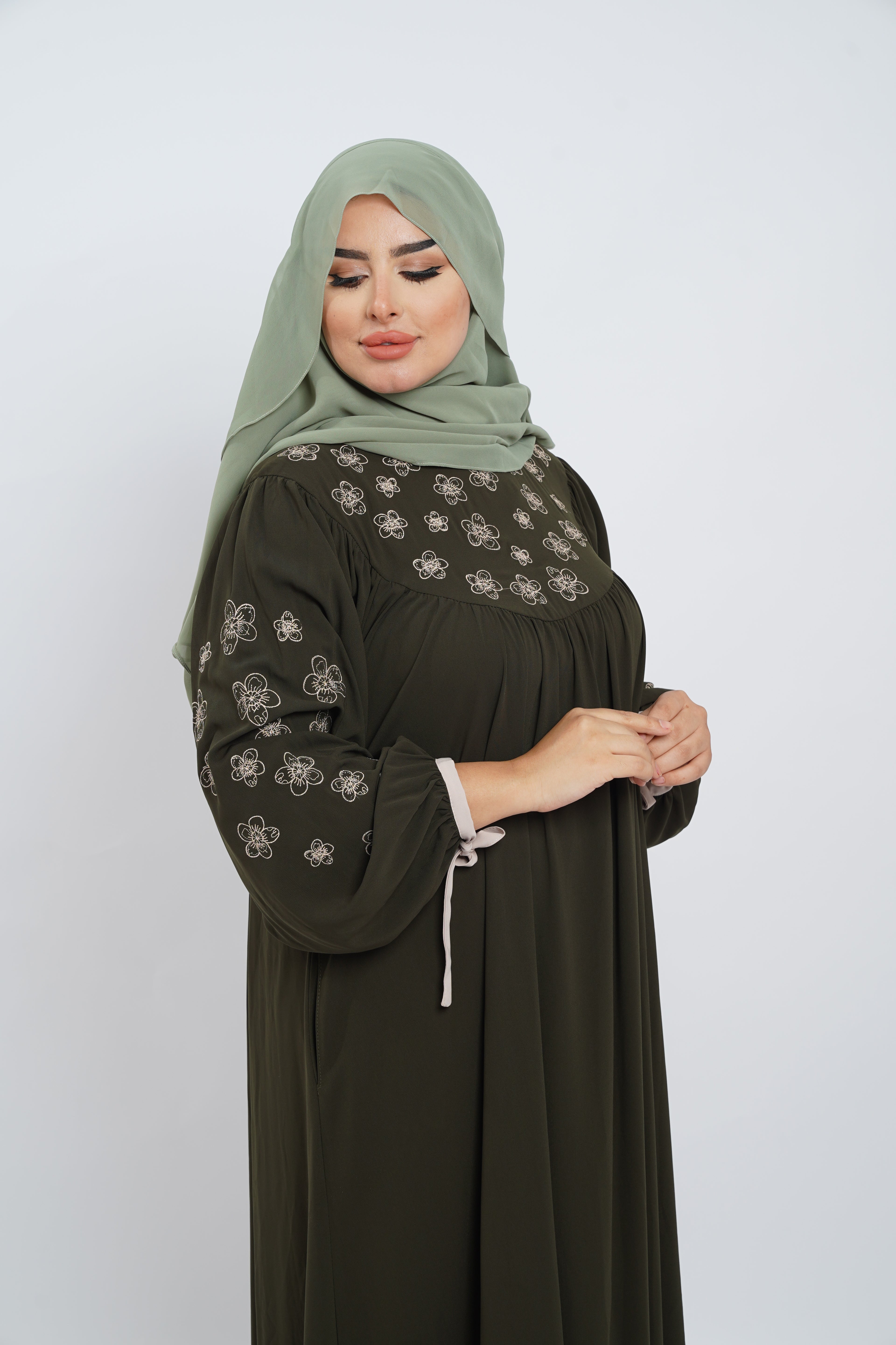 Romaysa Abaya