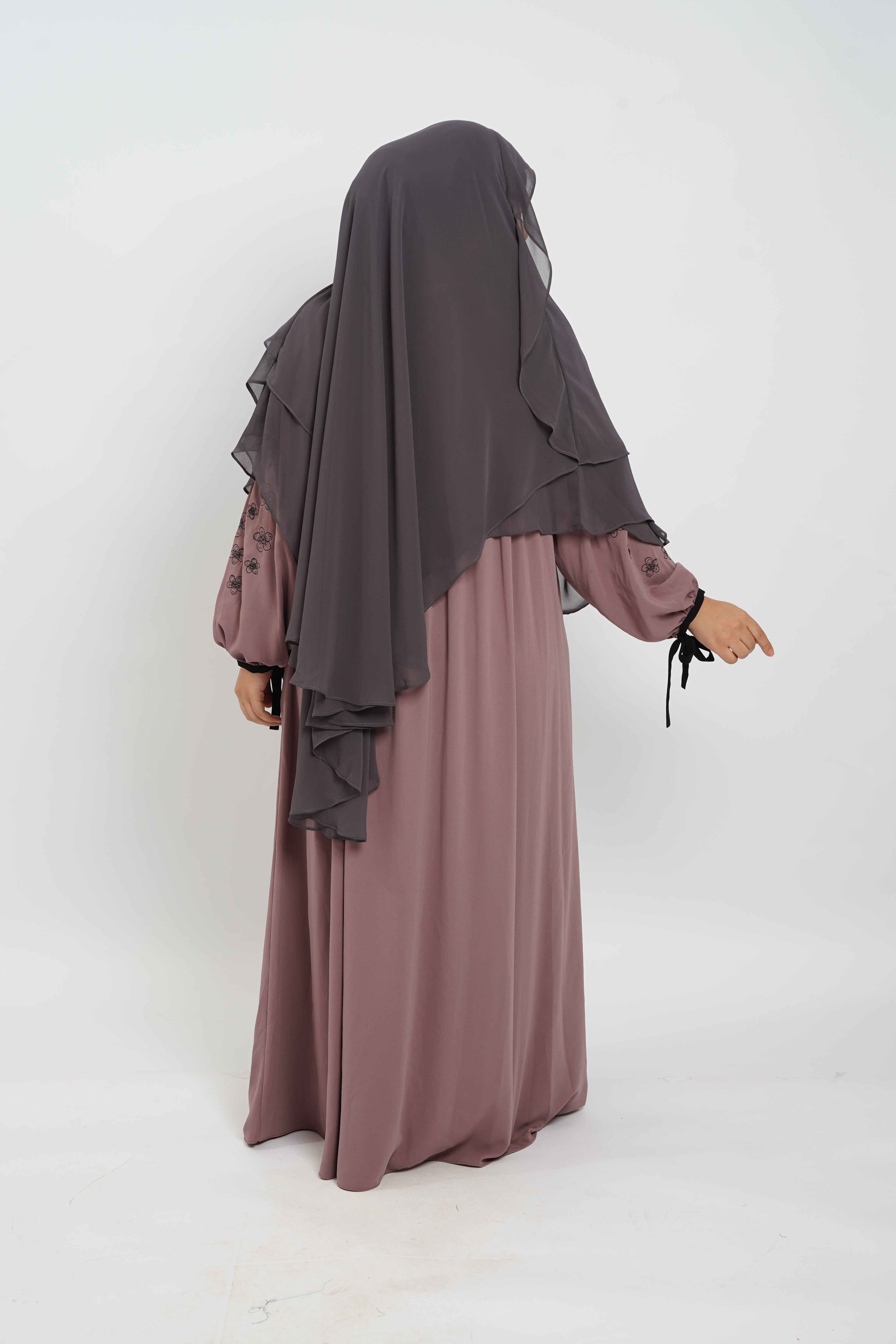Romaysa Abaya