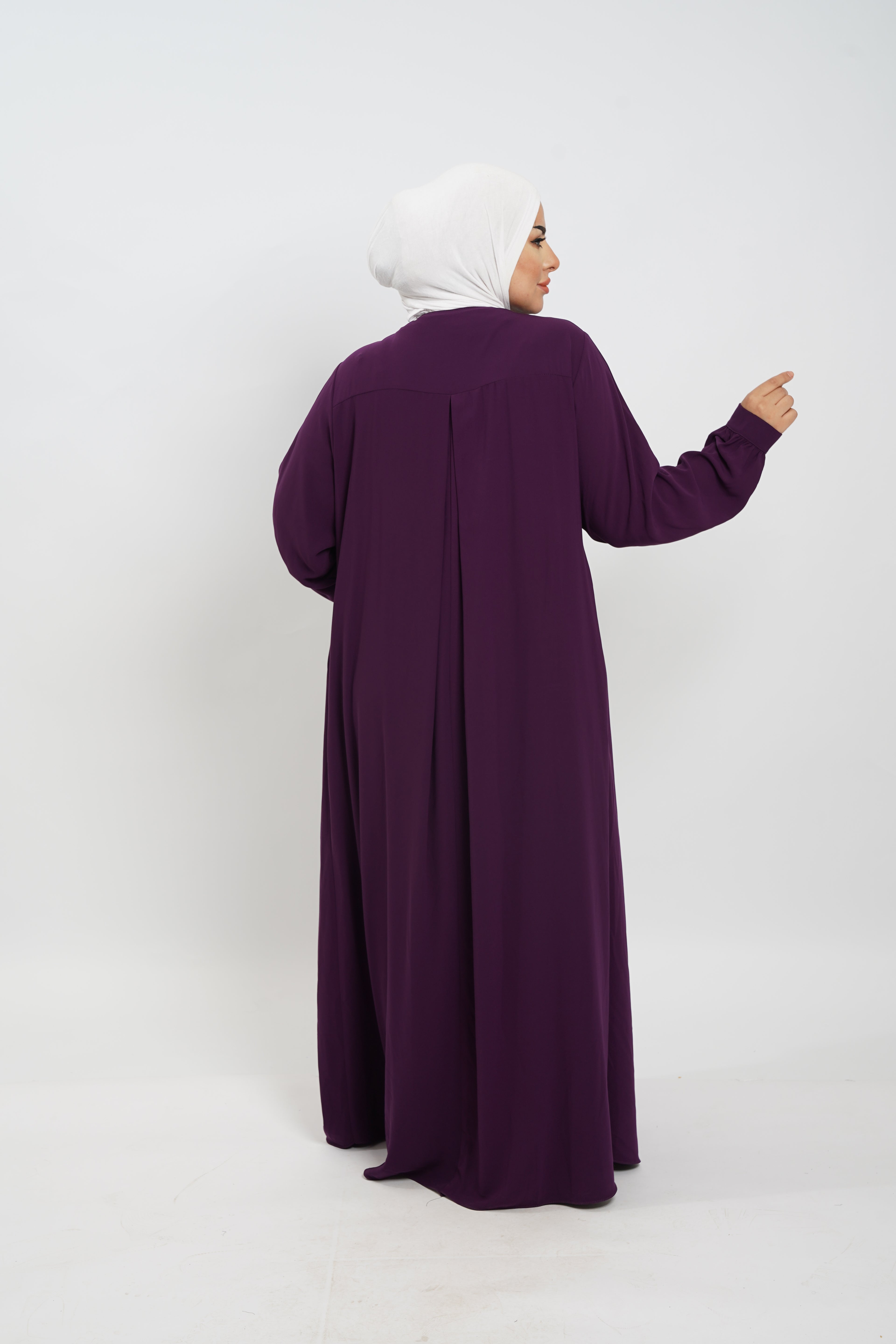 Retag Abaya