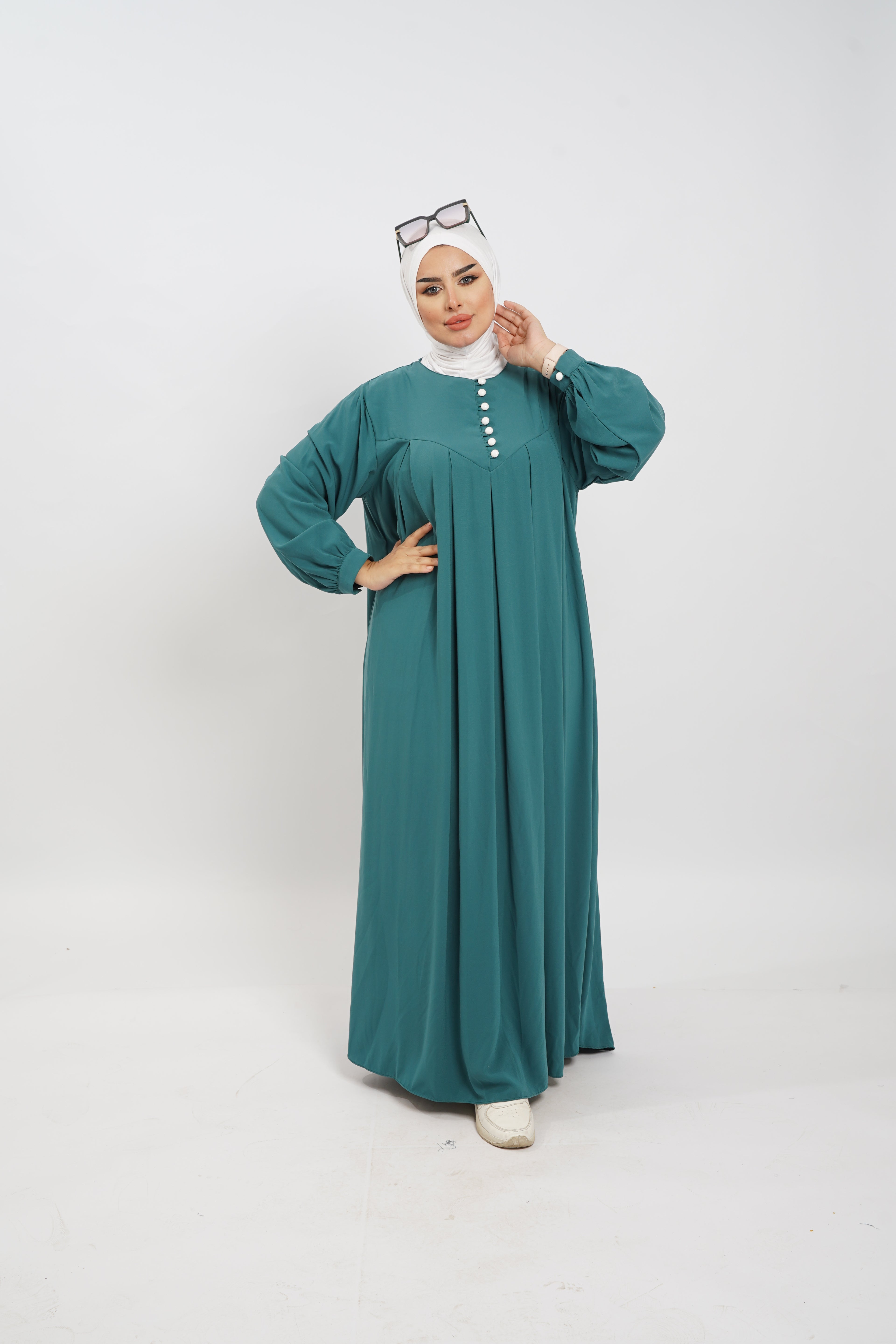 Retag Abaya