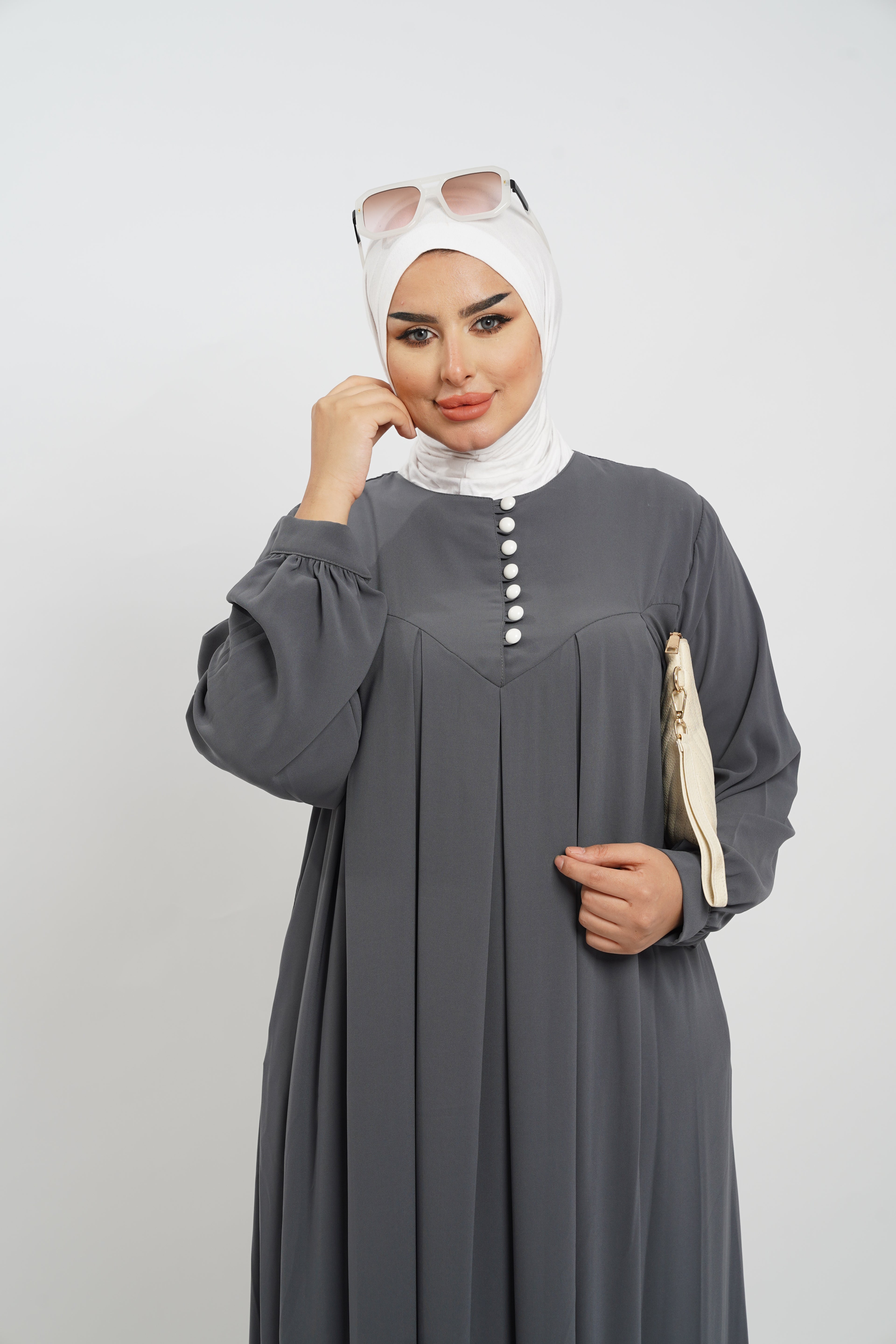Retag Abaya