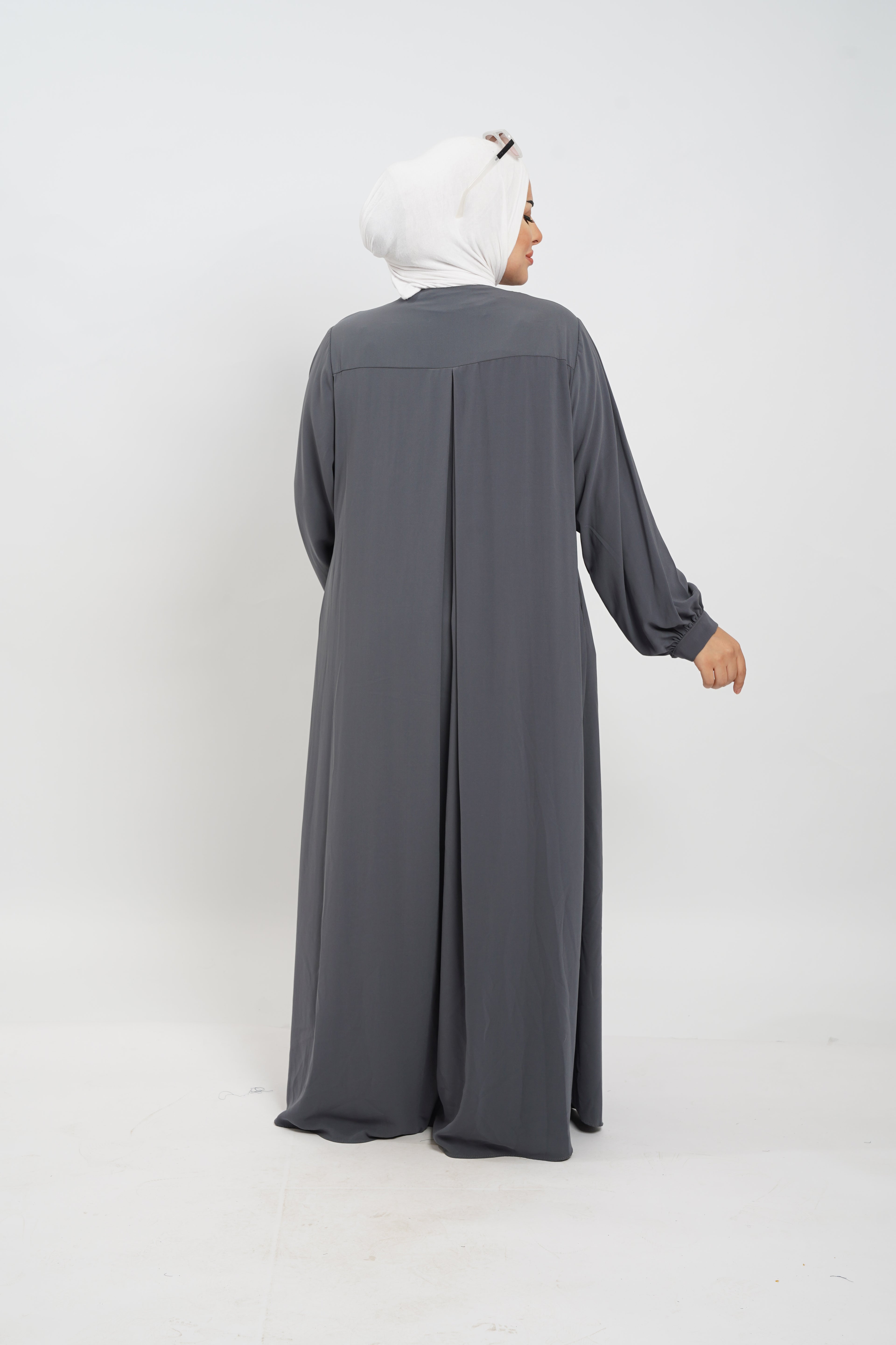 Retag Abaya