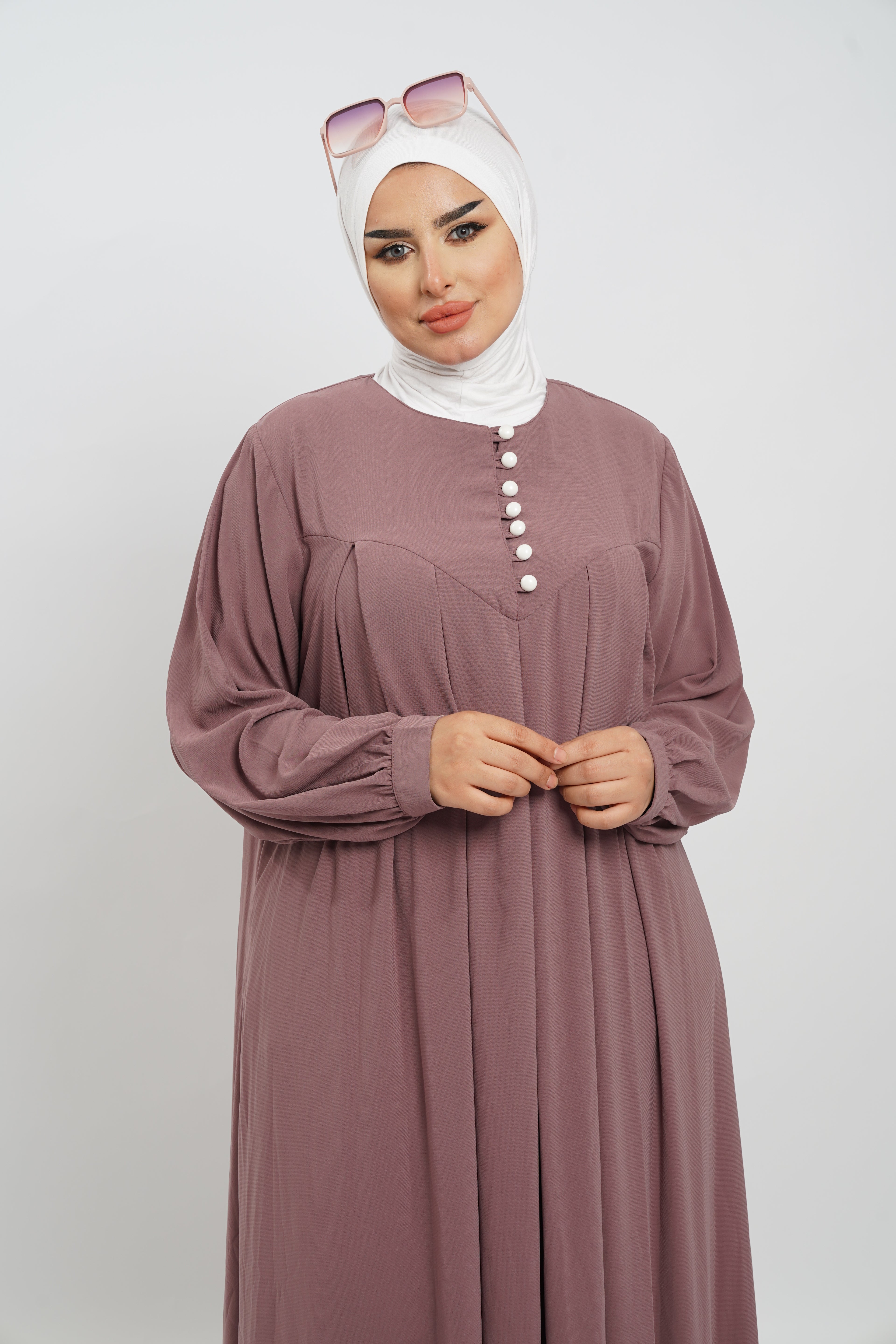 Retag Abaya