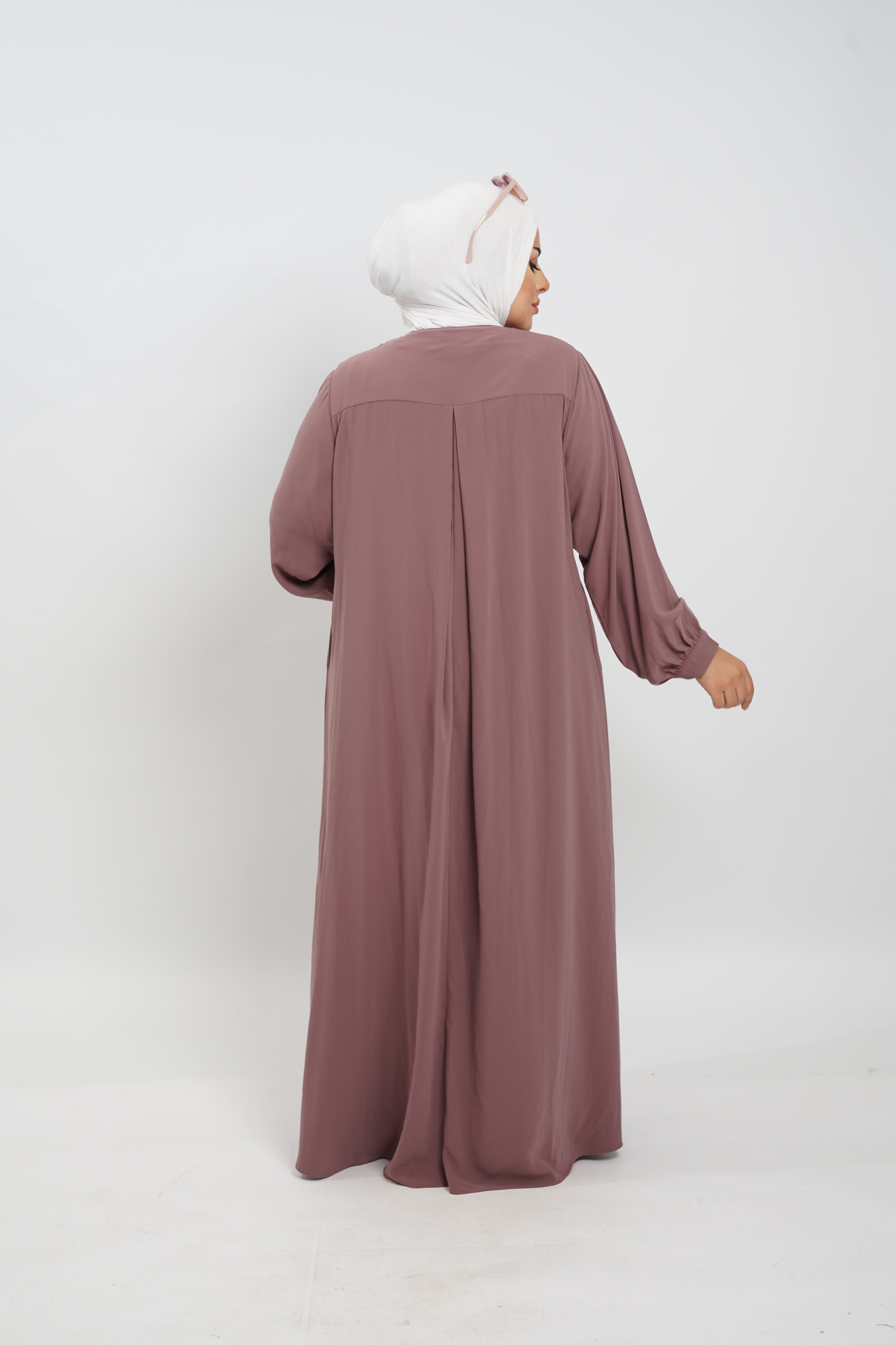 Retag Abaya