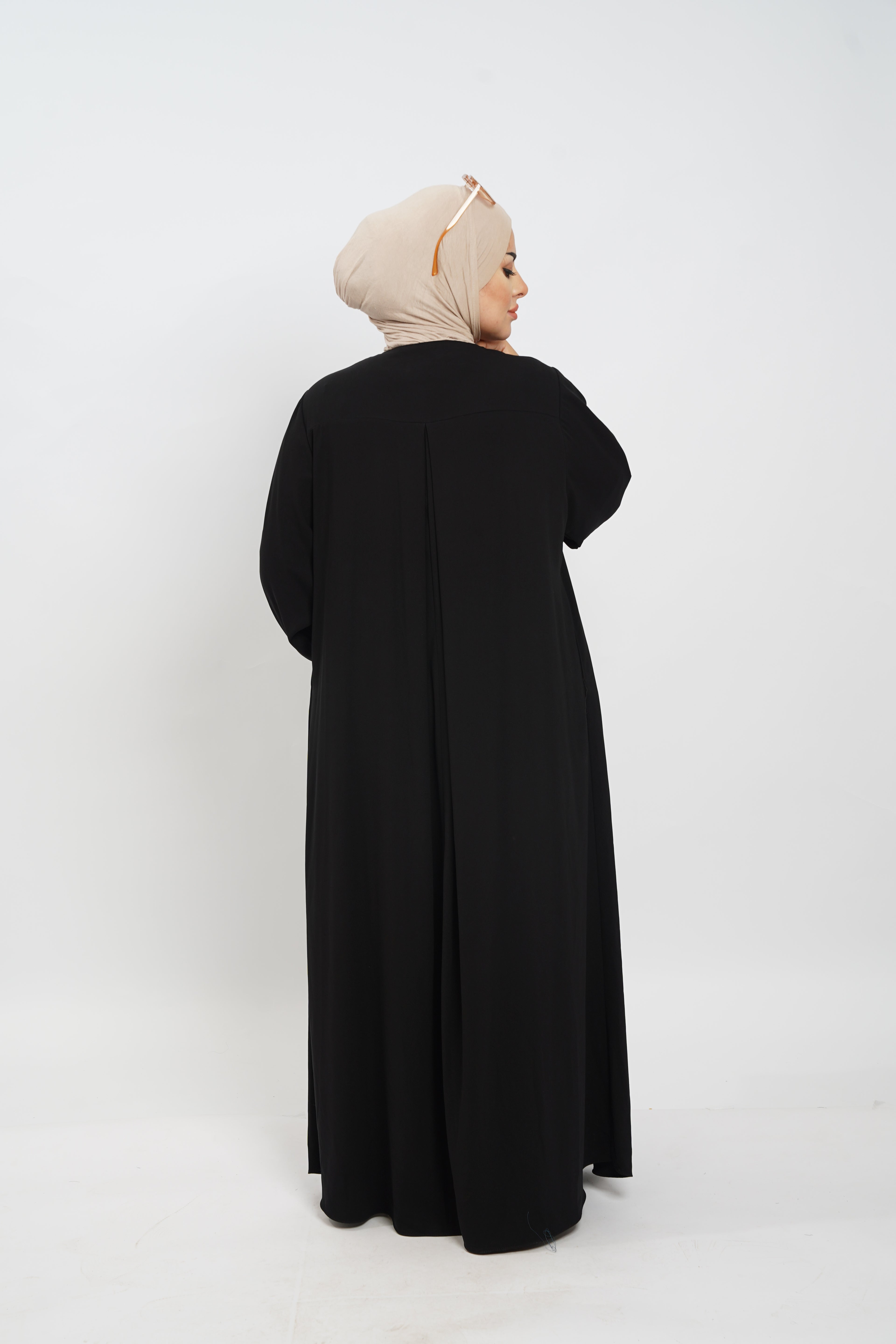 Retag Abaya