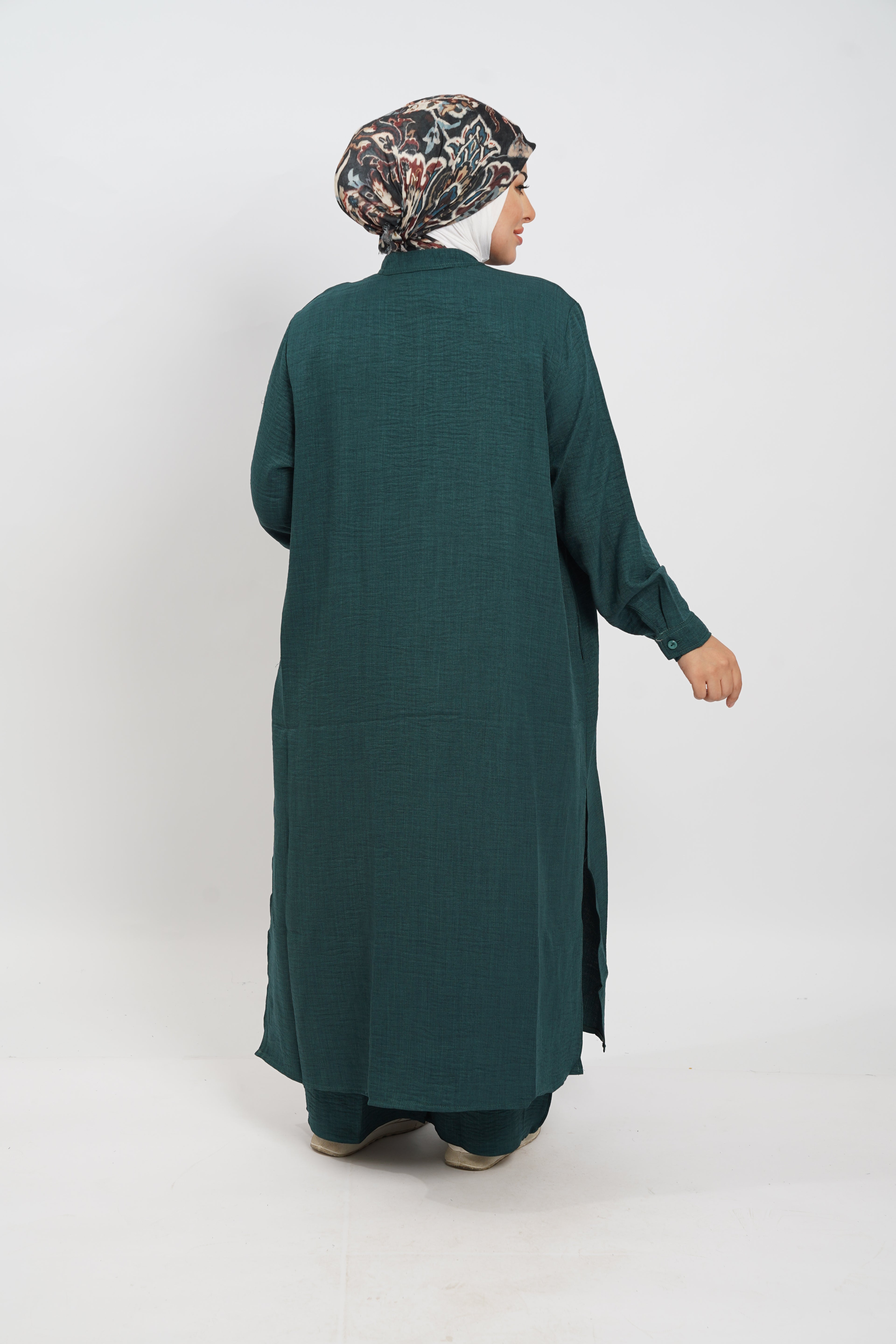 Ashraqat Suit