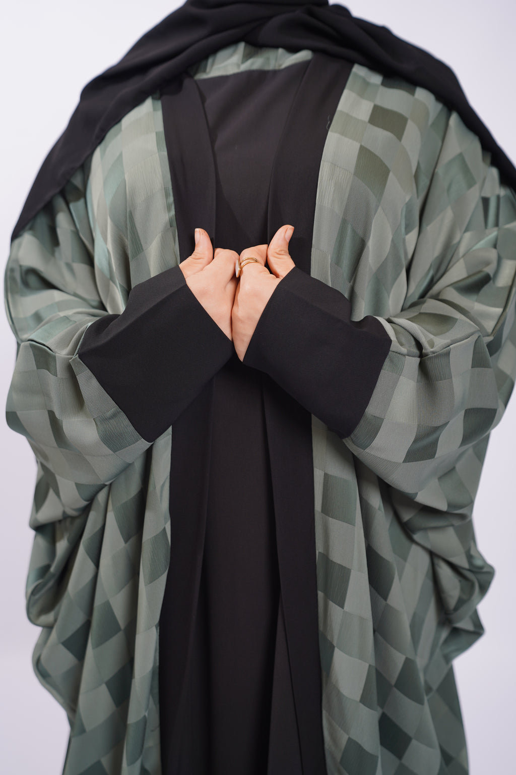 Taliya Abaya